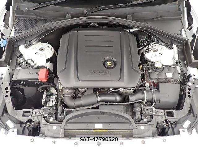 Jaguar F-PACE 2016-06 8867215-13