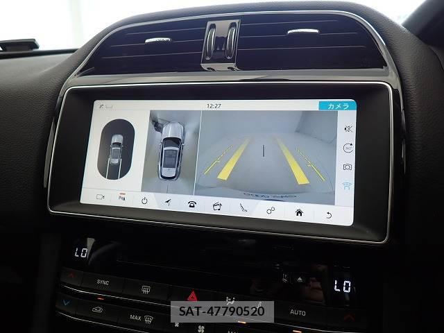 Jaguar F-PACE 2016-06 8867215-3