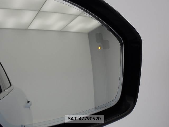 Jaguar F-PACE 2016-06 8867215-8