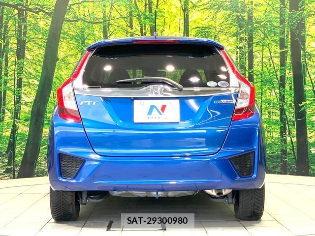 Honda FIT HYBRID 2016-01 8865495-14