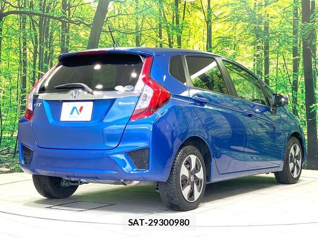 Honda FIT HYBRID 2016-01 8865495-16