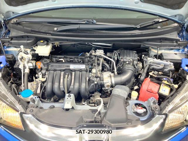 Honda FIT HYBRID 2016-01 8865495-17