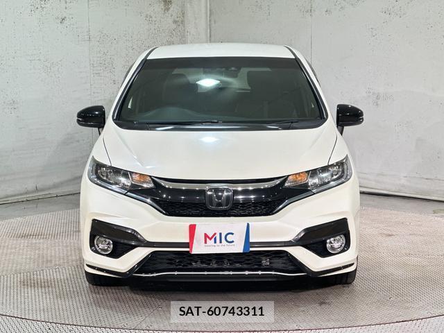 Honda FIT HYBRID 2018-01 8866364-13