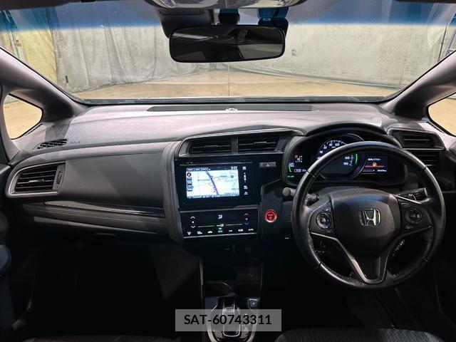 Honda FIT HYBRID 2018-01 8866364-6