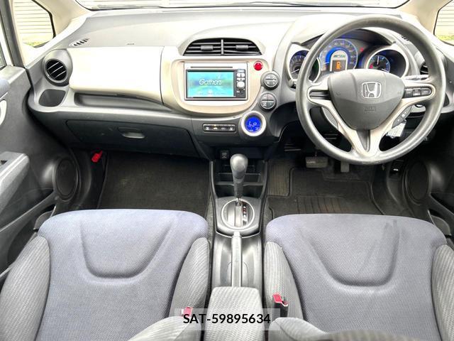 Honda FIT HYBRID 2011-09 8866407-1