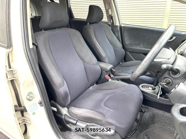 Honda FIT HYBRID 2011-09 8866407-6