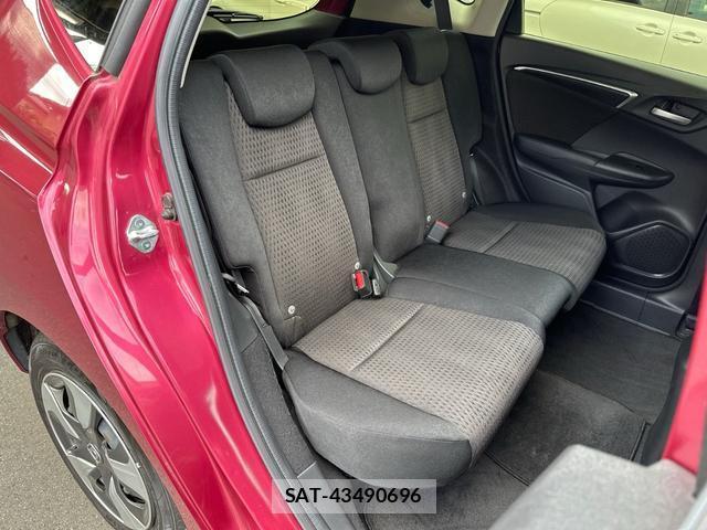 Honda FIT HYBRID 2019-05 8866692-13