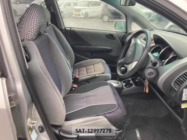 Honda FIT 2007-09 8865952-11