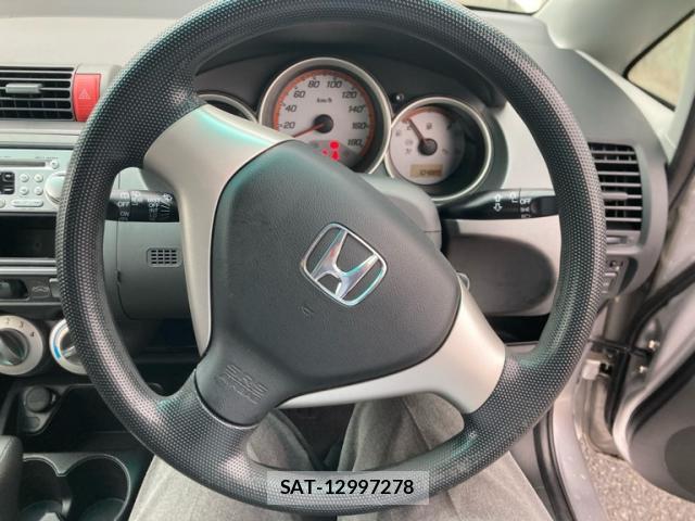 Honda FIT 2007-09 8865952-17