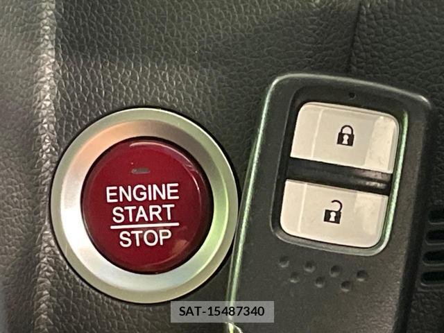 Honda FIT 2013-12 8867226-6