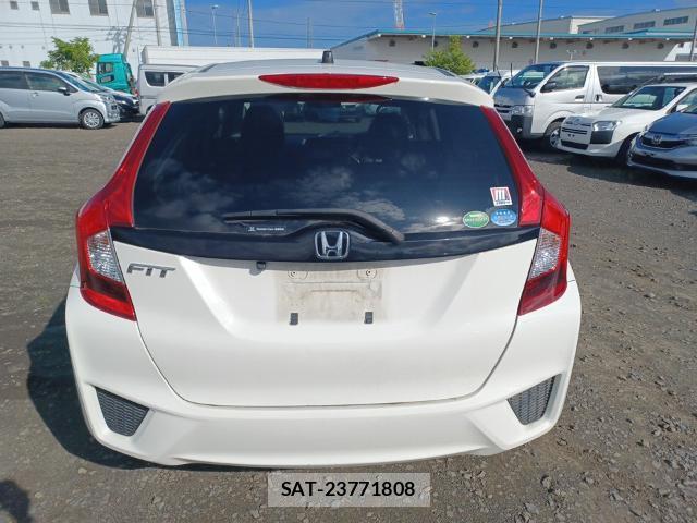 Honda FIT 2017-09 8867326-1