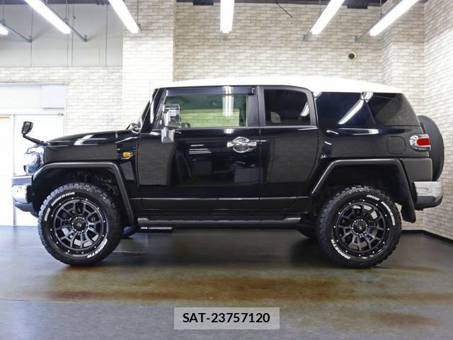 Toyota FJ CRUISER 2012-11 8866042-10