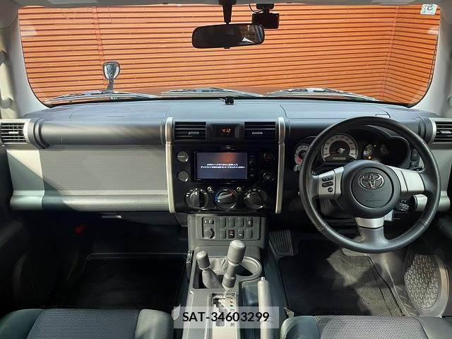Toyota FJ CRUISER 2016-05 8866788-1