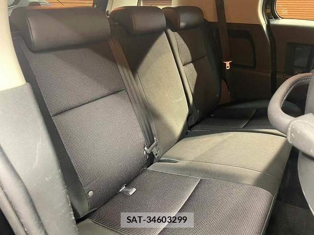 Toyota FJ CRUISER 2016-05 8866788-11