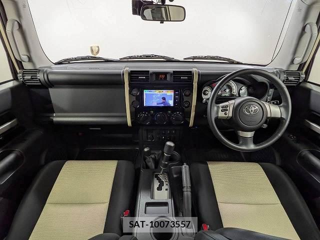 Toyota FJ CRUISER 2017-11 8867378-1