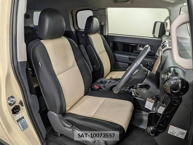 Toyota FJ CRUISER 2017-11 8867378-10