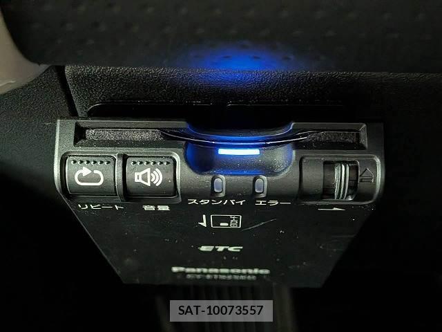 Toyota FJ CRUISER 2017-11 8867378-9