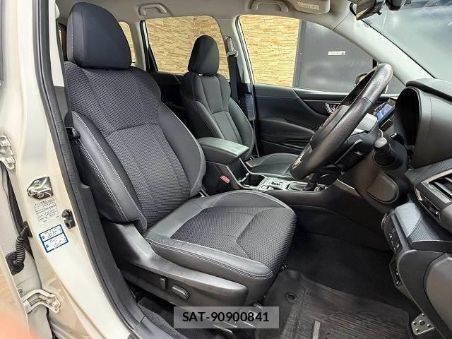 Subaru FORESTER 2019-02 8865660-10