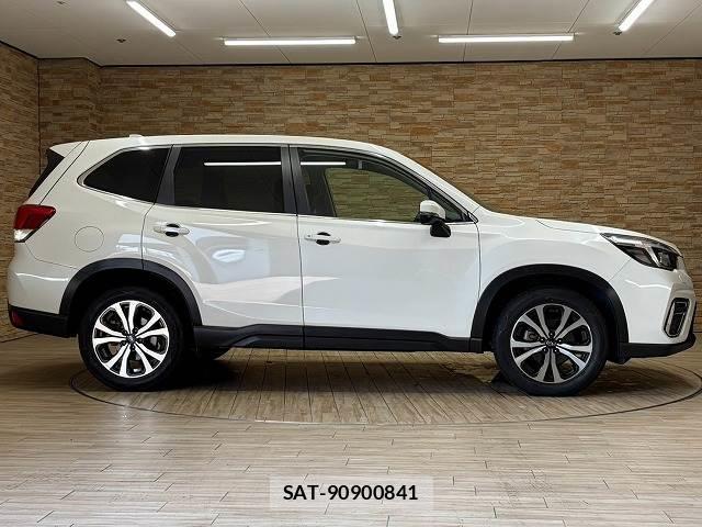 Subaru FORESTER 2019-02 8865660-17
