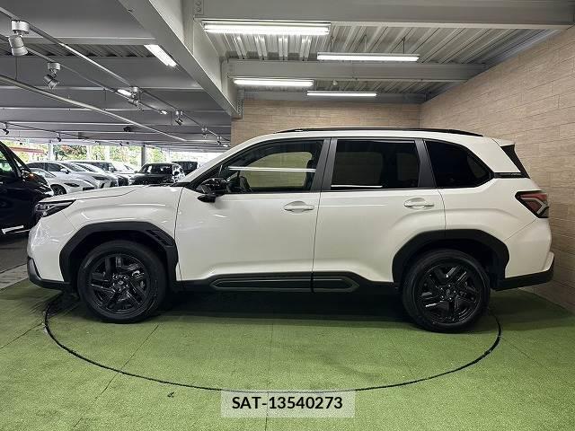 Subaru FORESTER 2025-11 8867160-16