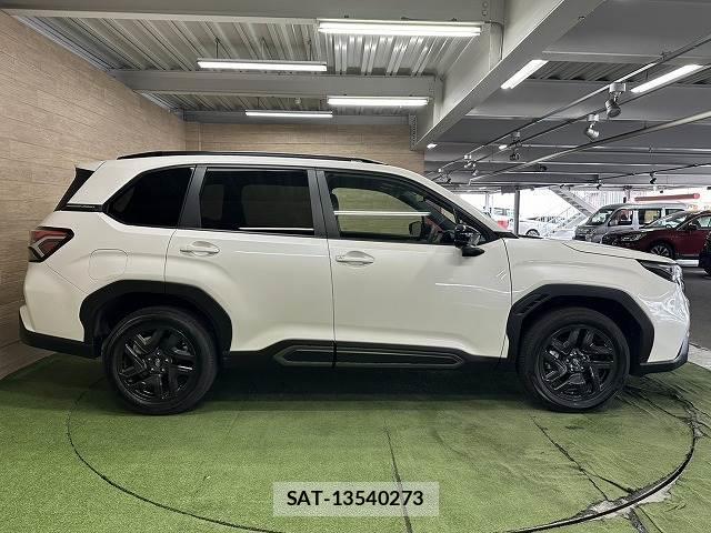 Subaru FORESTER 2025-11 8867160-17