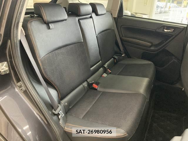Subaru FORESTER 2015-01 8867393-11