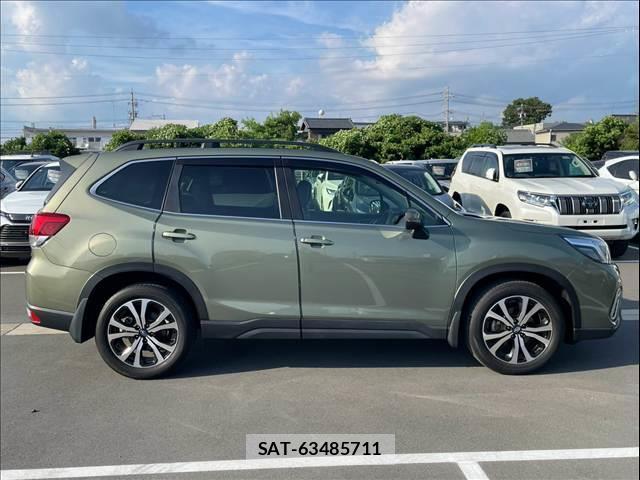 Subaru FORESTER 2018-07 8867401-17