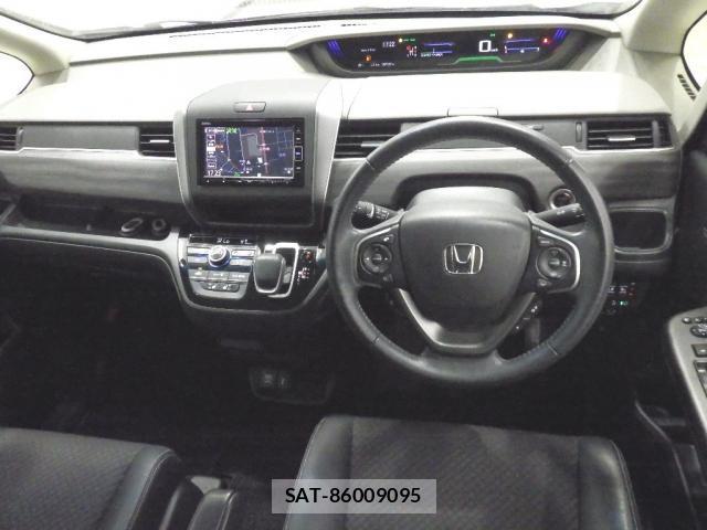 Honda FREED HYBRID 2020-02 8866670-2