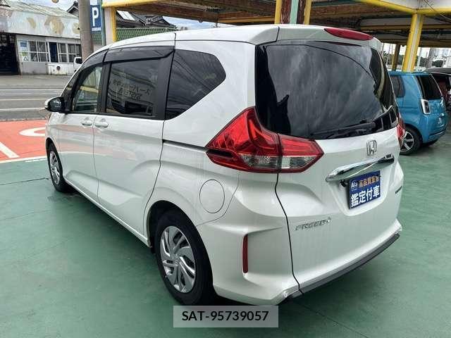 Honda FREED 2024-01 8866566-1