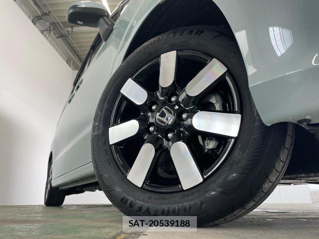Honda FREED 2025-02 8866904-13