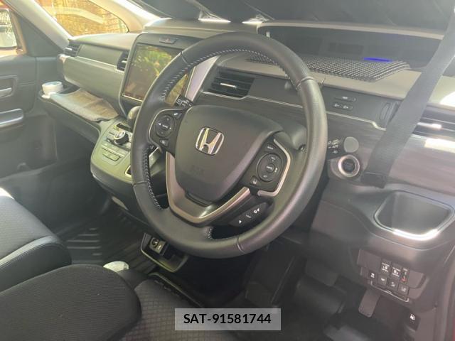 Honda FREED 2022-11 8867169-10