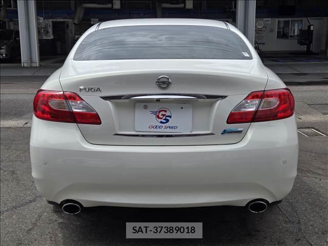 Nissan FUGA HYBRID 2014-10 8865433-15