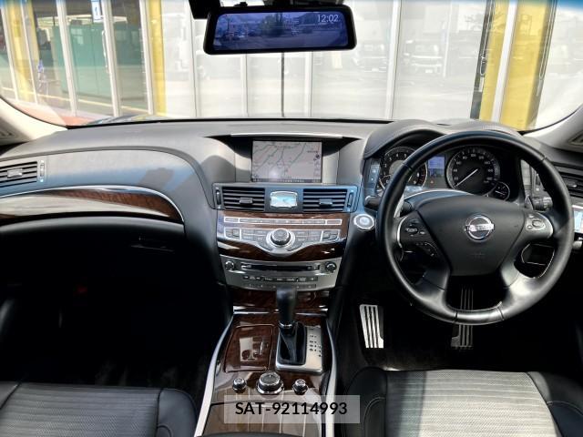 Nissan FUGA 2010-01 8866774-3
