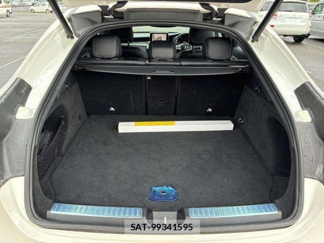 Mercedes Benz GLC-CLASS 2017-09 8866627-6
