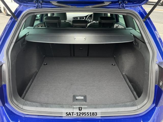 VolksWagen GOLF R VARIANT 2016-09 8866488-16