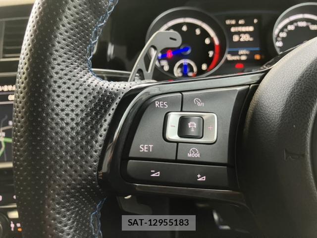 VolksWagen GOLF R VARIANT 2016-09 8866488-17