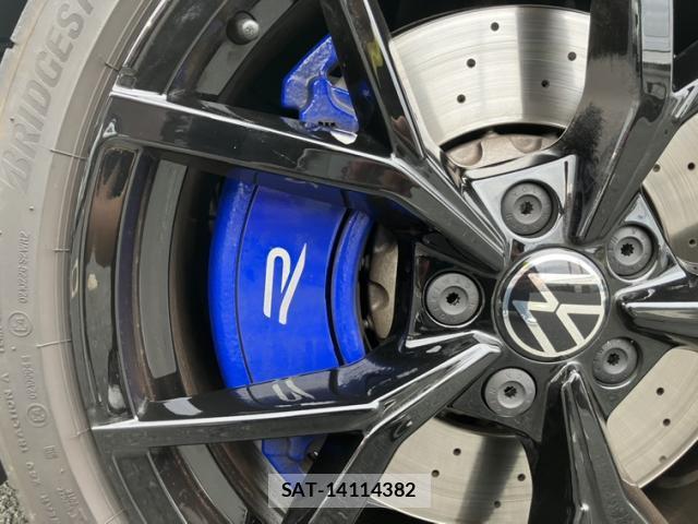VolksWagen GOLF R 2023-12 8866489-7