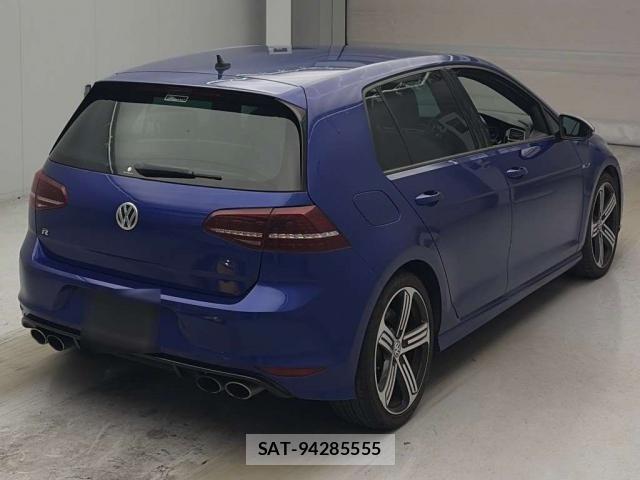 VolksWagen GOLF R 2017-06 8866629-1