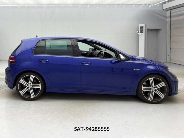 VolksWagen GOLF R 2017-06 8866629-10