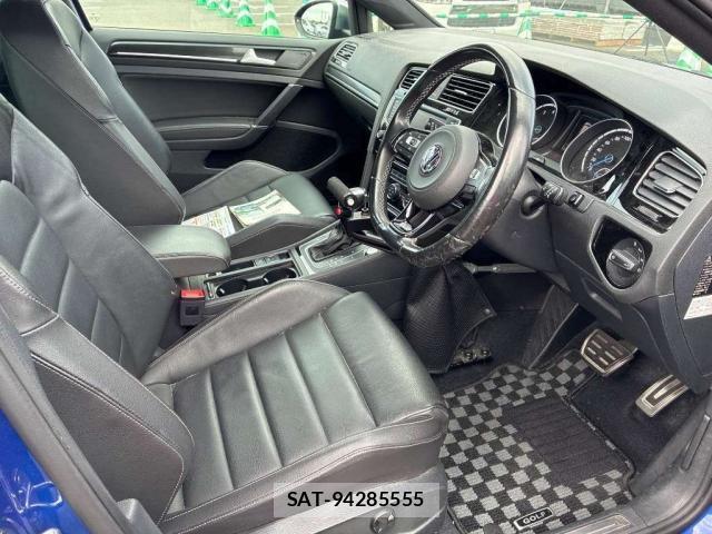 VolksWagen GOLF R 2017-06 8866629-4