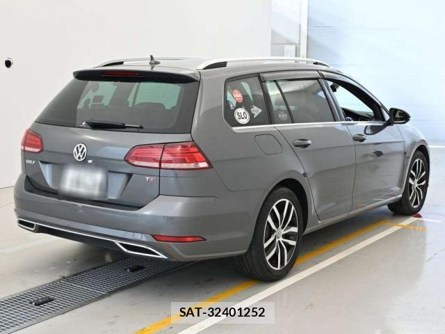 VolksWagen GOLF VARIANT 2018-06 8866853-1