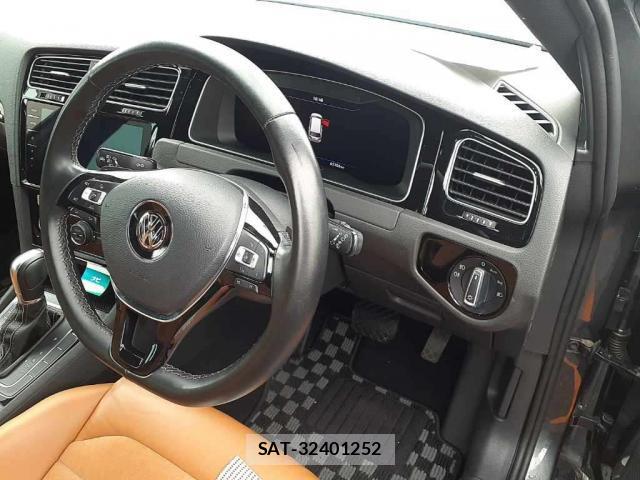 VolksWagen GOLF VARIANT 2018-06 8866853-2