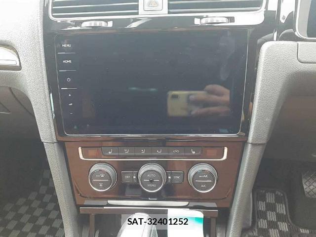 VolksWagen GOLF VARIANT 2018-06 8866853-3