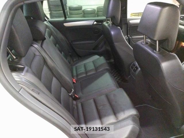 VolksWagen GOLF 2011-03 8866610-3