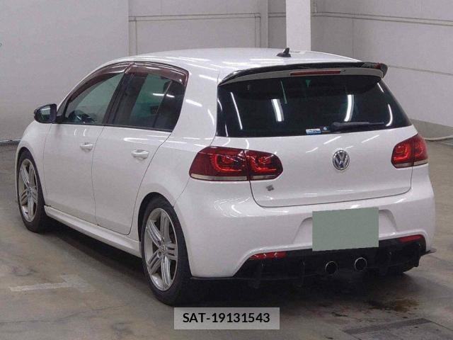 VolksWagen GOLF 2011-03 8866610-5