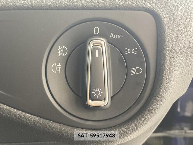 VolksWagen GOLF 2019-11 8866860-12