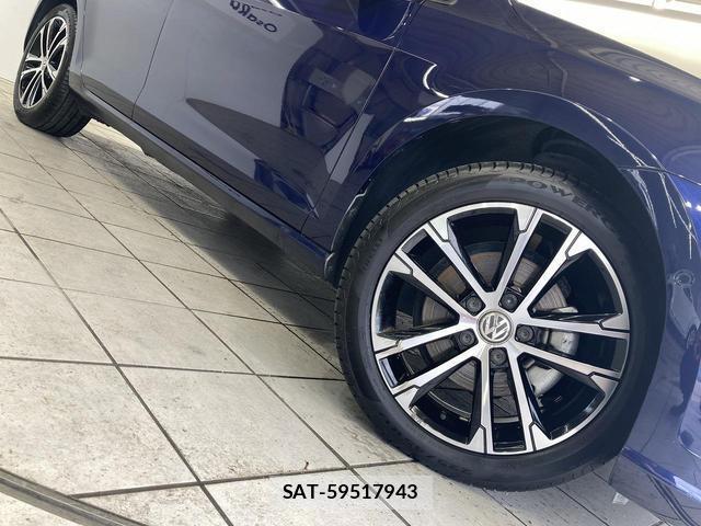 VolksWagen GOLF 2019-11 8866860-14