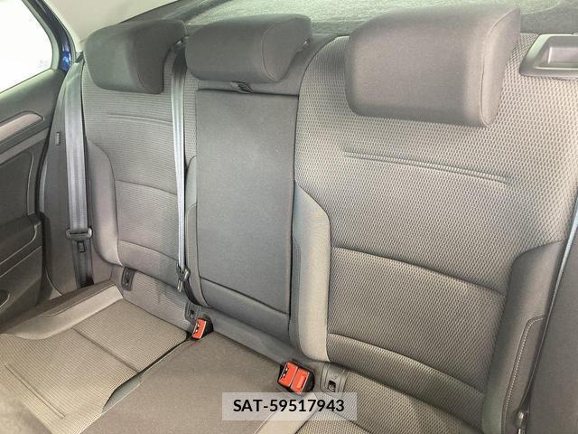 VolksWagen GOLF 2019-11 8866860-16