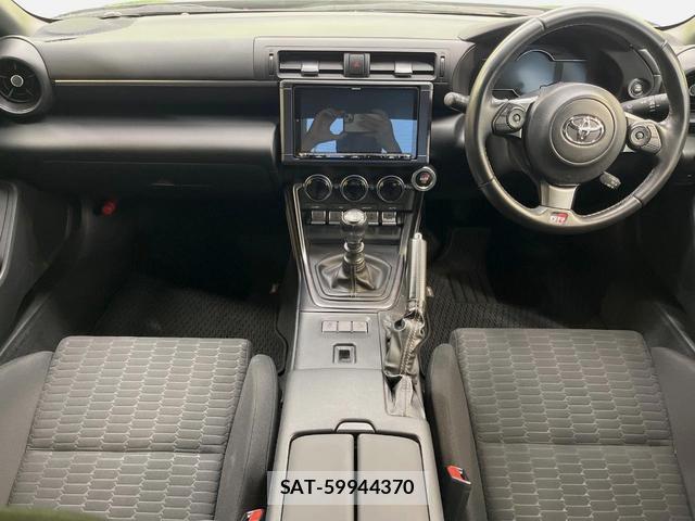 Toyota GR86 2022-12 8865310-1