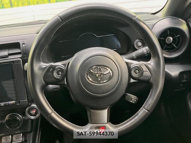 Toyota GR86 2022-12 8865310-10
